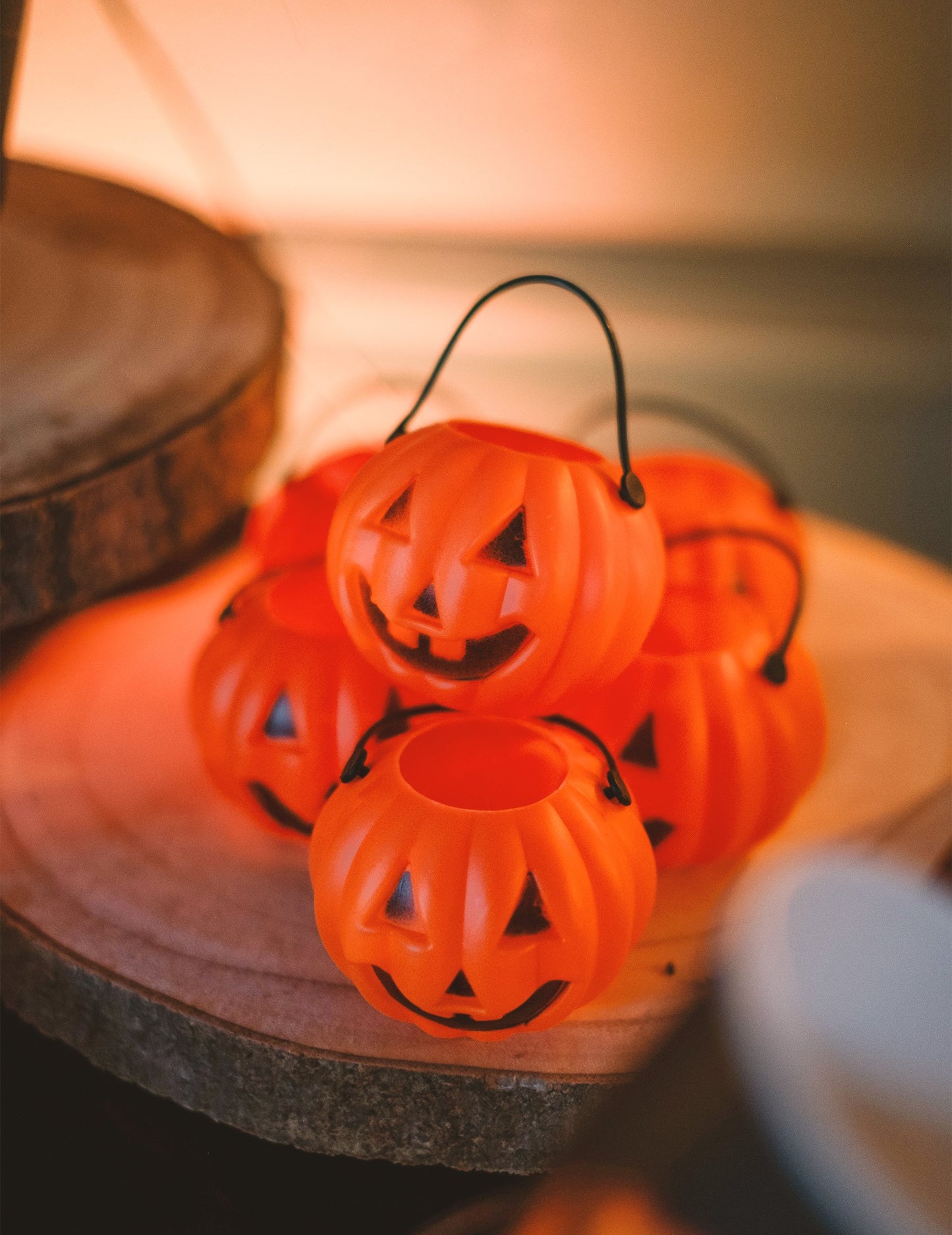 6 Mini Halloween dýňové kbelíky 6,5 x 5 cm