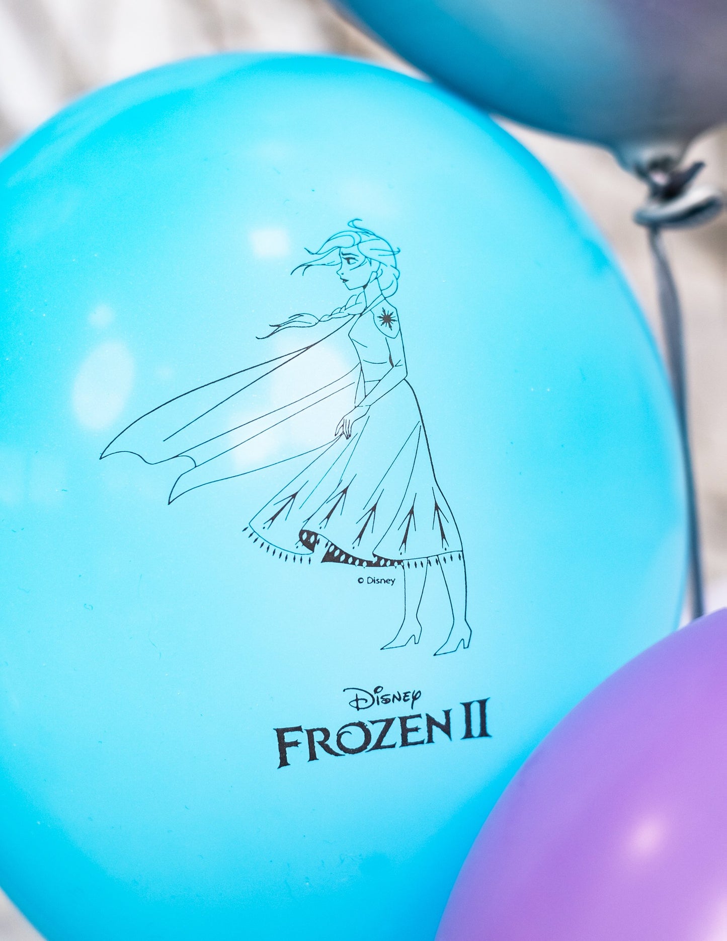 8 Latex Balloons The Snow Queen 2 28 cm